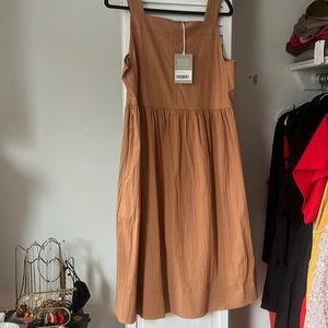 NWT Everlane Seersucker Midi Dress in ‘Tawny Brown’ size Medium